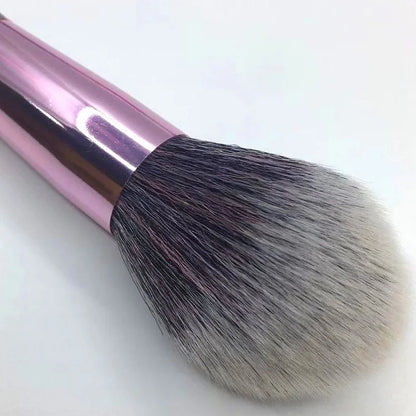 Makeup brush